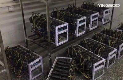 Solar-powered mining farm equipment reducing carbon footprint