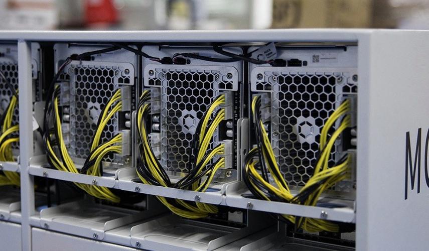 A detailed display of mining rig efficiency metrics